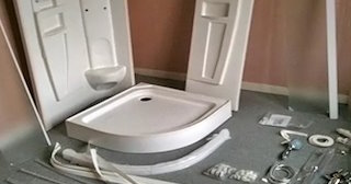 Установка и монтаж душевых кабин от 4209 руб. в Кемерово - СантехДомКмр